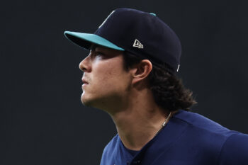 Aug 16, 2026; Houston, Texas, USA;  Seattle Mariners starting pitcher Bryan Woo (22) walks back to the dugout at   the first inning  against the Houston Astros at Daikin Park. Mandatory Credit: Thomas Shea-Imagn Images