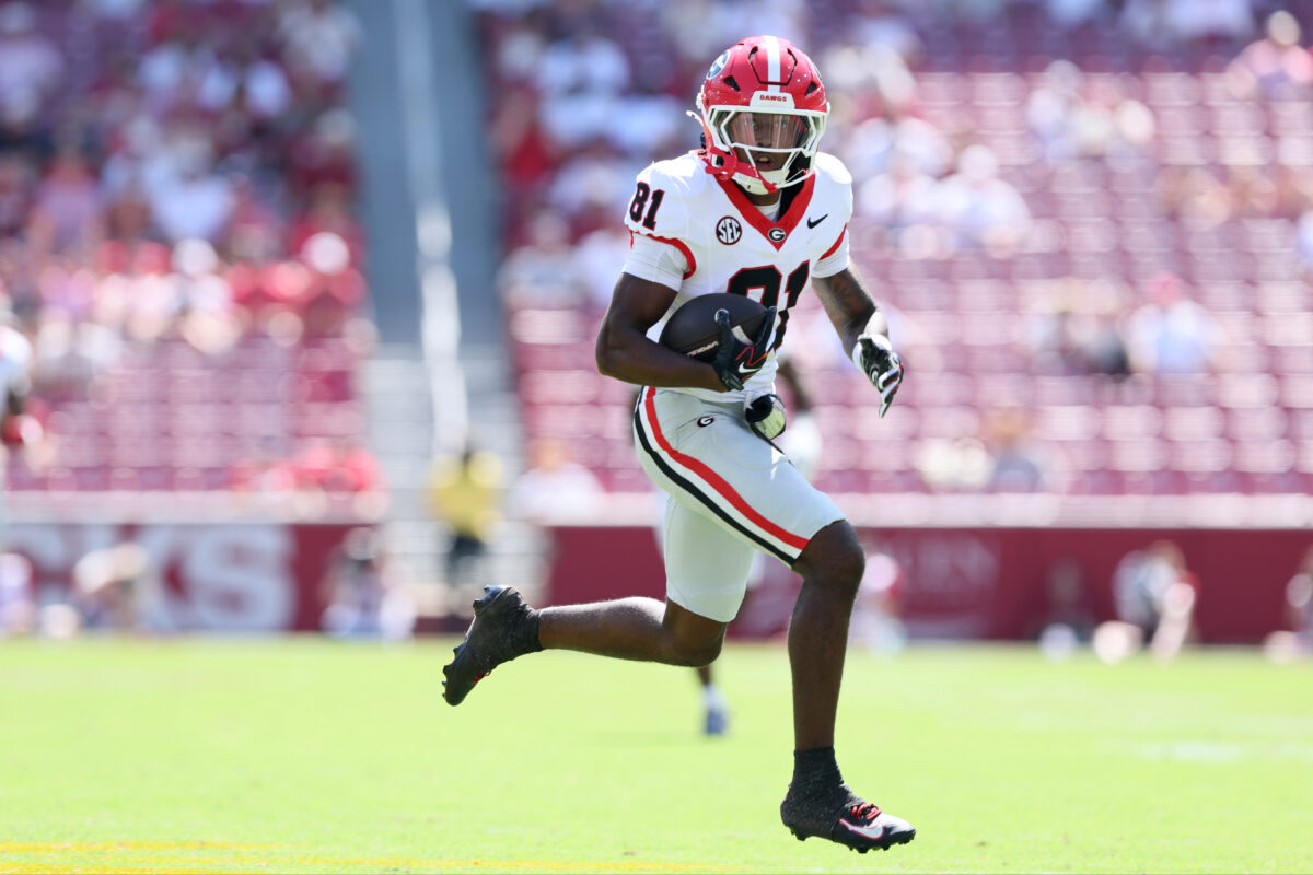 Sep 19, 2026; Fayetteville, Arkansas, USA; Georgia Bulldogs wide receiver Craig Dandridge (81) runs with the ball against the Arkansas Razorbacks during the second half at Donald W. Reynolds Razorback Stadium. Mandatory Credit: Nelson Chenault-Imagn Images