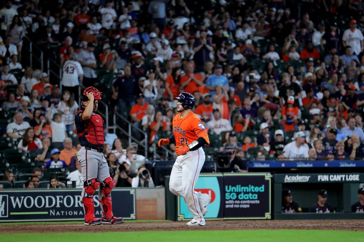 Sep 20, 2026; Houston, Texas, USA;  Houston Astros catcher Yainer Diaz (21) crosses home plate after hitting a home run to right-center field against the Atlanta Braves during the eighth inning at Daikin Park.  Mandatory Credit: Erik Williams-Imagn Images