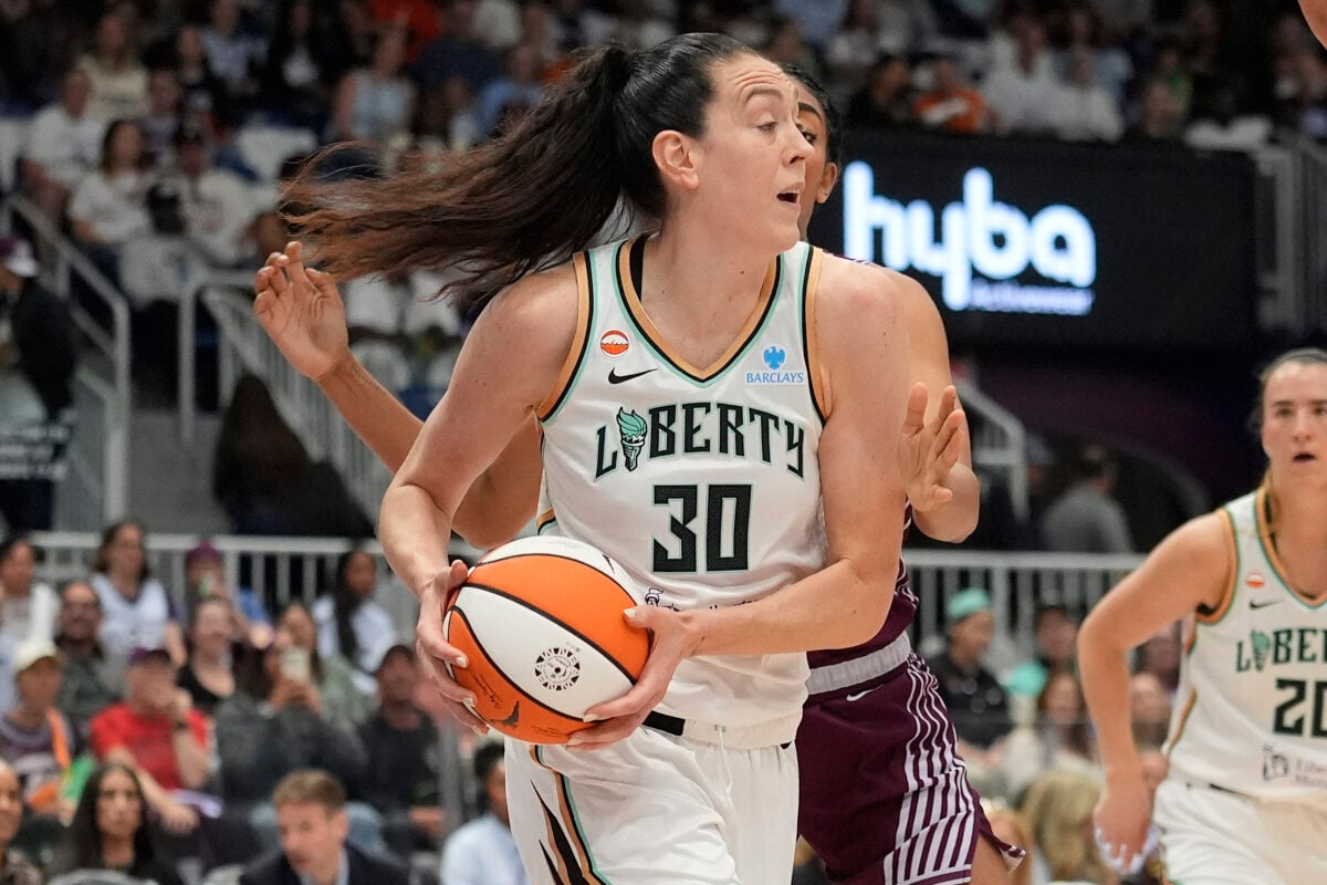Sep 20, 2026; Toronto, Ontario, CAN;  New York Liberty forward Breanna Stewart (30) controls the ball against the Toronto Tempo during the first half at Coca-Cola Coliseum.  Mandatory Credit: John E. Sokolowski-Imagn Images