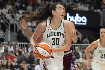 Sep 20, 2026; Toronto, Ontario, CAN;  New York Liberty forward Breanna Stewart (30) controls the ball against the Toronto Tempo during the first half at Coca-Cola Coliseum.  Mandatory Credit: John E. Sokolowski-Imagn Images