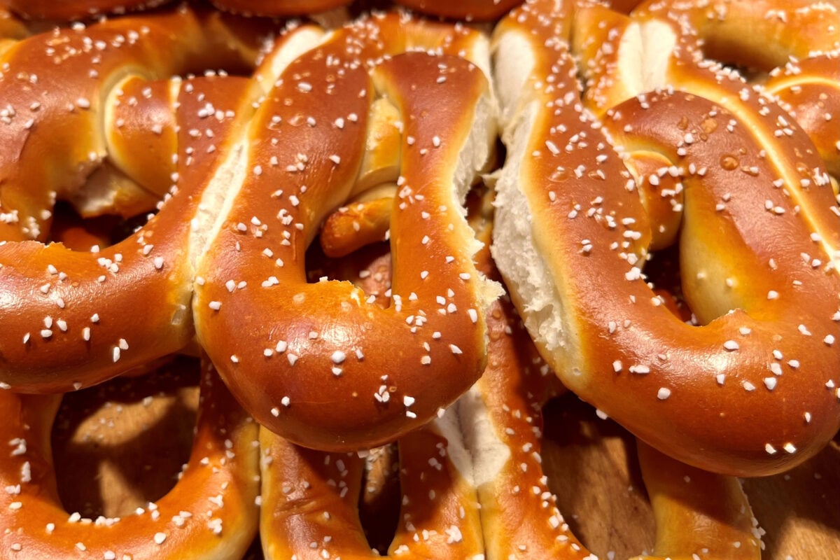 Philly Pretzel Factory has brought Philadelphia-style soft pretzels to Cape Coral.