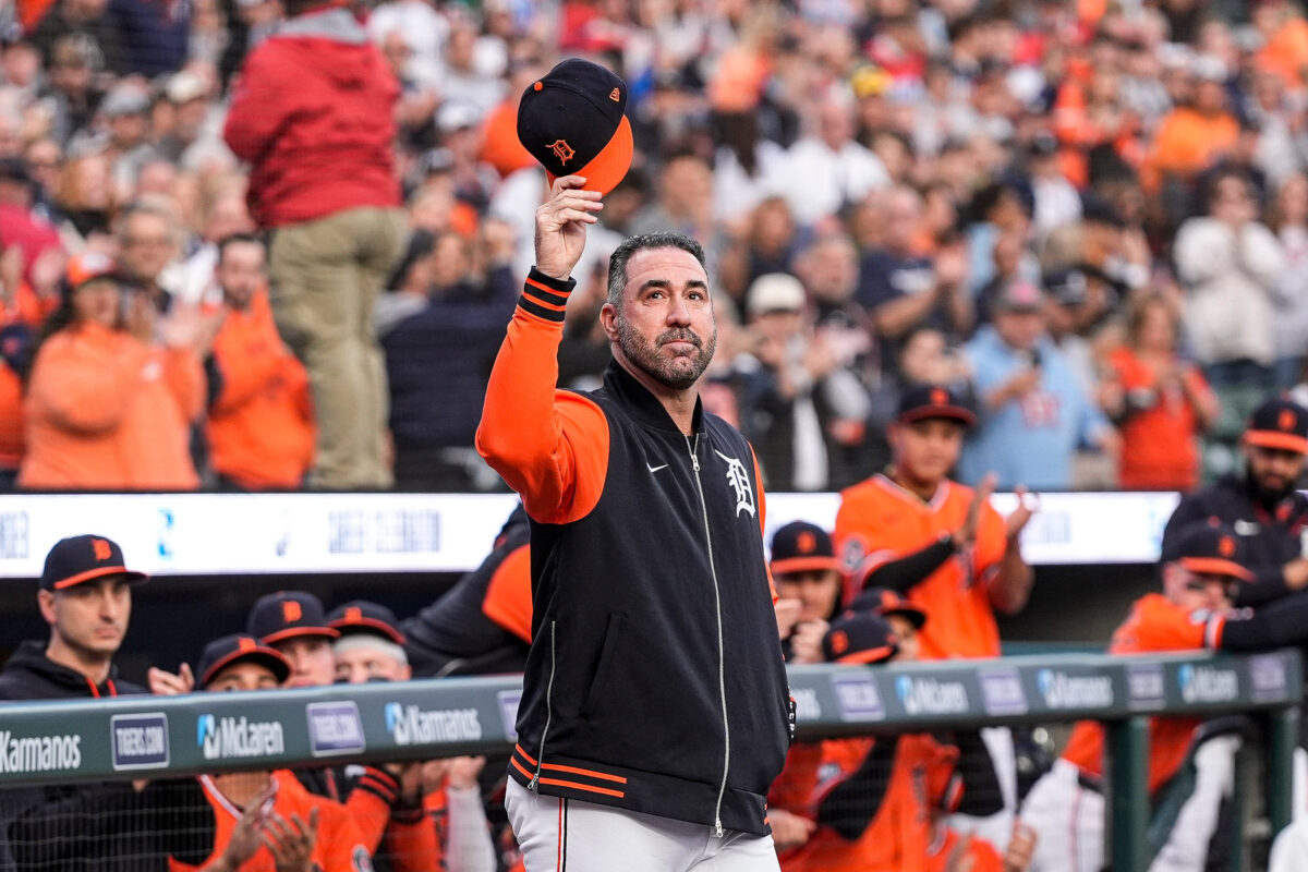 Detroit Tigers pitcher Justin Verlander (35) waves at fans as he walks onto the field during Justin Verlander career celebration ahead of the game between the Detroit Tigers and the Pittsburgh Pirates at Comerica Park in Detroit on Friday, Sept. 25, 2026.