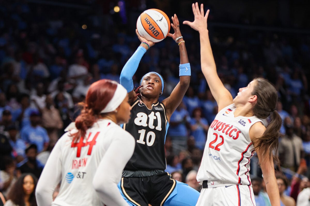 Sep 27, 2026; Atlanta, Georgia, USA; Atlanta Dream guard Rhyne Howard (10) shoots against the Washington Mystics in the third quarter during game one of the first round for the 2026 WNBA Playoffs at State Farm Arena. Mandatory Credit: Brett Davis-Imagn Images