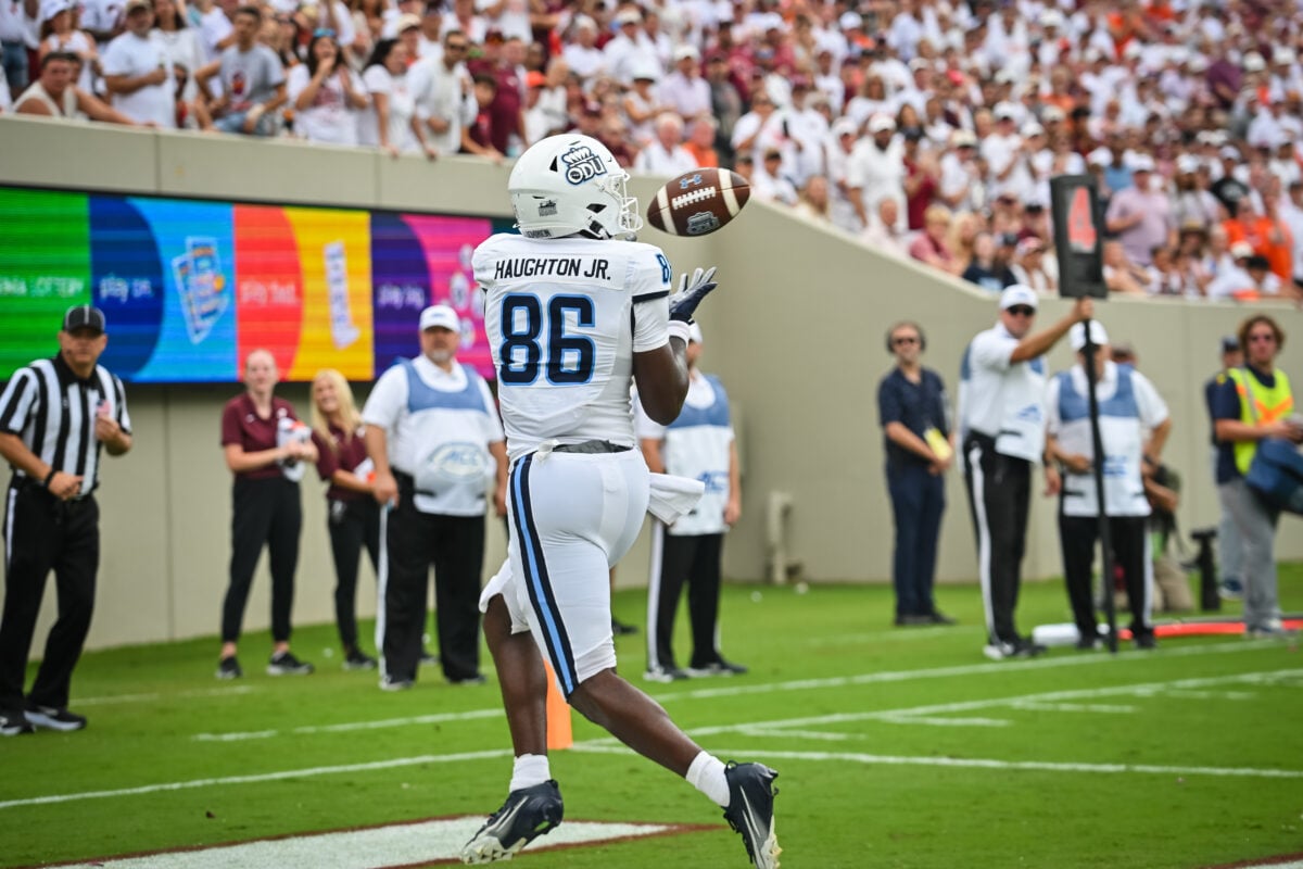Sep 12, 2026; Blacksburg, Virginia, USA; Old Dominion Monarchs tight end Leon Haughton Jr. (86) catches a pass for a touchdown against the Virginia Tech Hokies during the third quarter at Lane Stadium. Mandatory Credit: Brian Bishop-Imagn Images