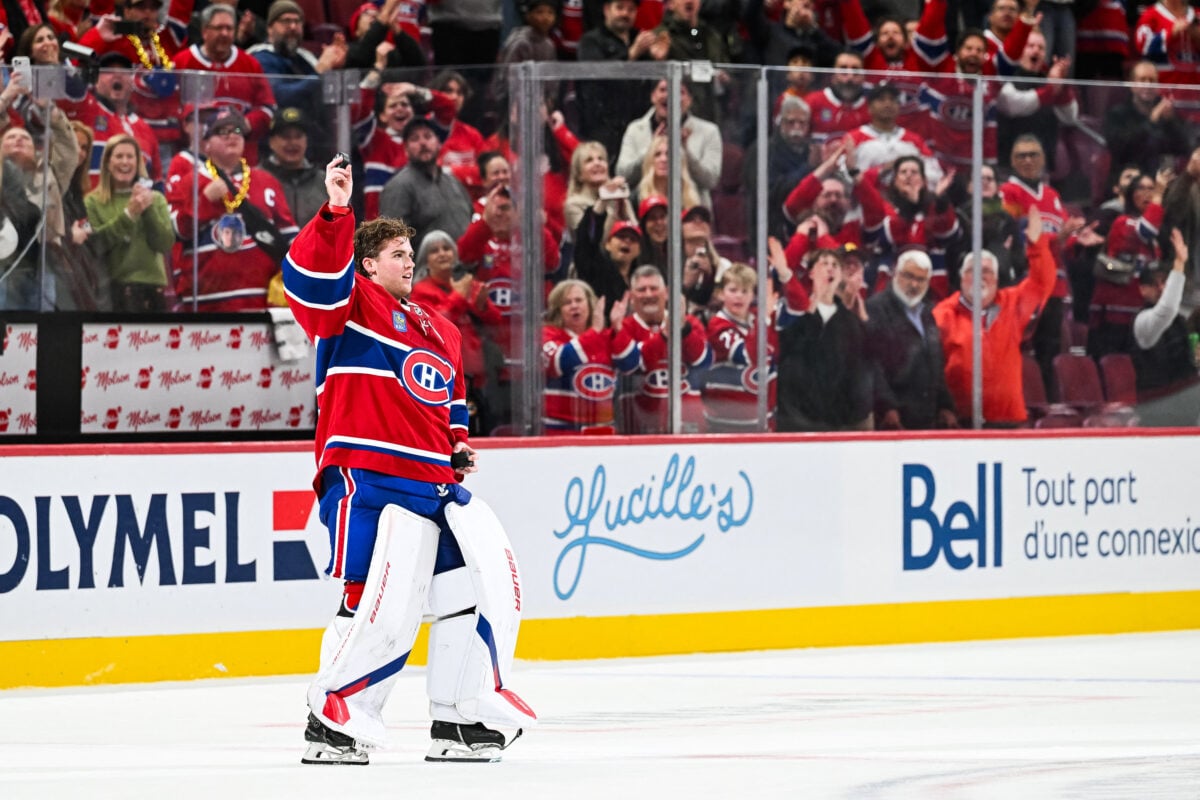 Oct 10, 2026; Montreal, Quebec, CAN;  First star of the game Montreal Canadiens goalie Jacob Fowler (32) salutes the crowd after the end of the game against the Detroit Red Wings at Bell Centre.  Mandatory Credit: David Kirouac-Imagn Images