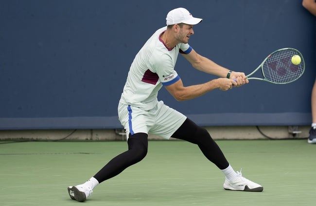 Hubert Hurkacz vs Marcos Giron – Japan Open Tokyo Tennis Prediction and Pick 9/25/24