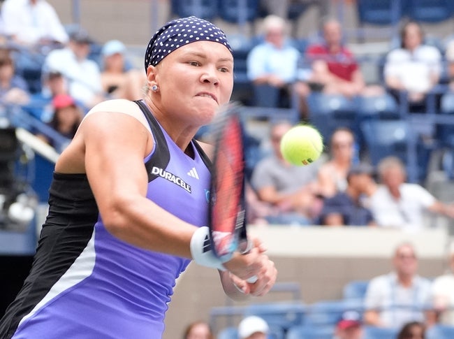 Diana Shnaider vs Priscilla Hon Prediction Hong Kong Tennis Picks 10/30/24