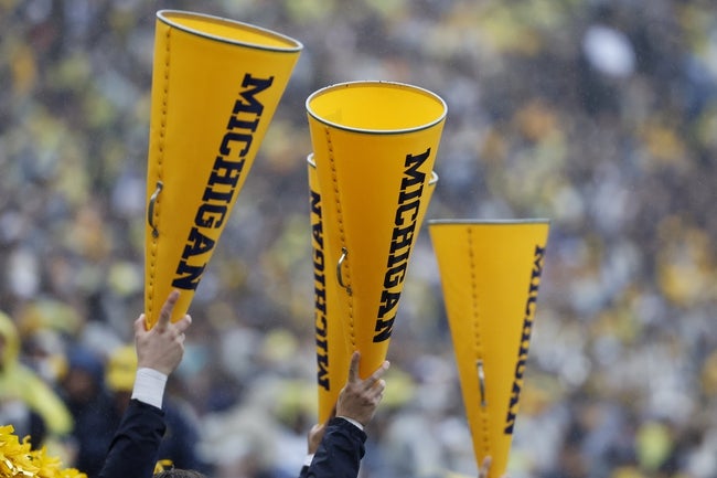 Northwestern vs Michigan Prediction College Football Picks 11/23/24