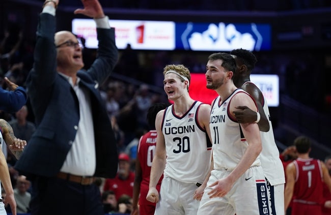 Memphis vs UCONN Prediction College Basketball Picks 11/25/24