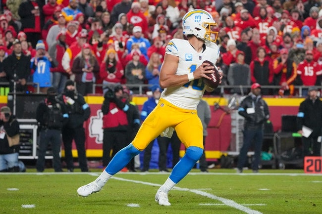 Tampa Bay Buccaneers vs LA Chargers Prediction NFL Picks 12/15/24