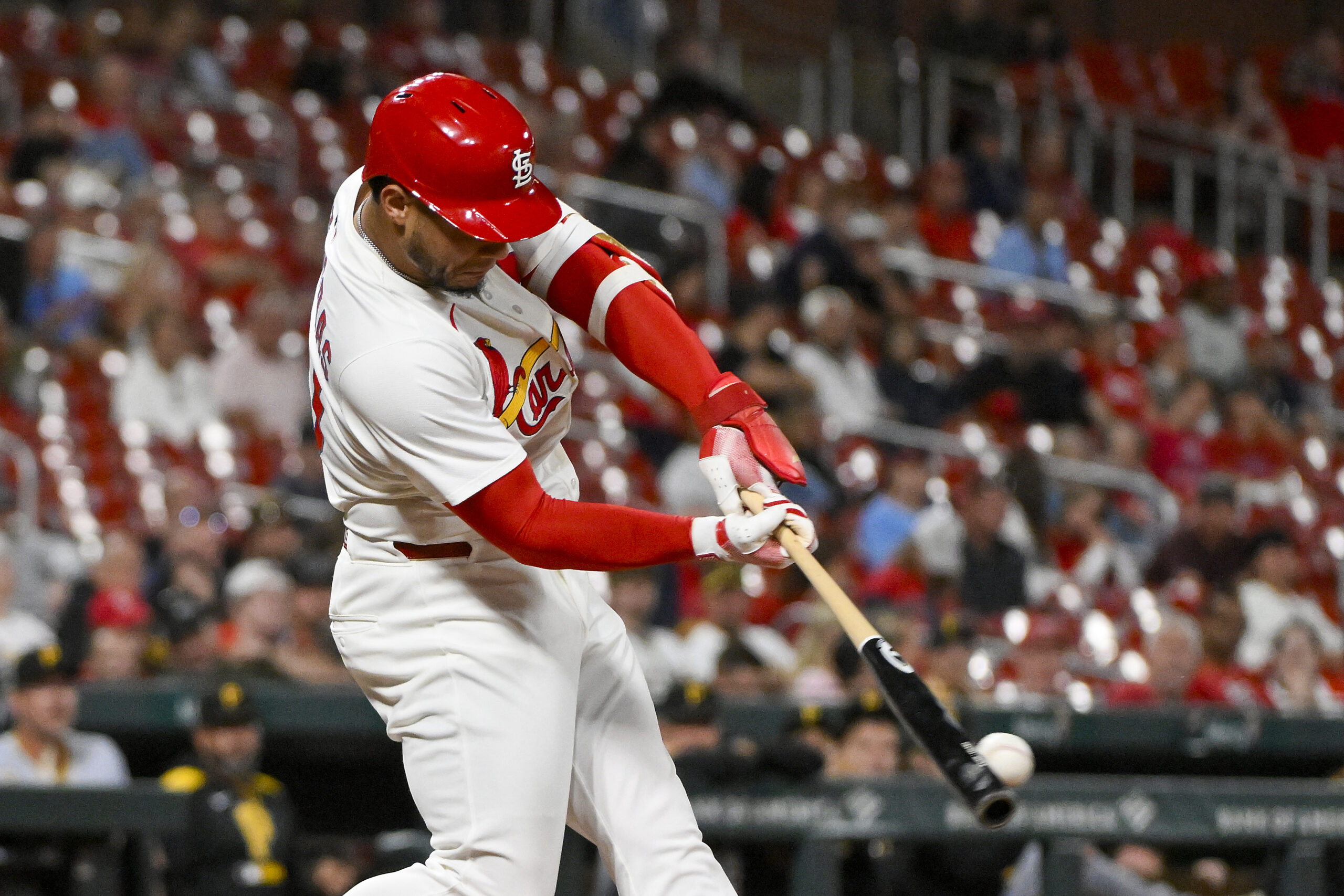 Aug 26, 2025; St. Louis, Missouri, USA;  St. Louis Cardinals first baseman Willson Contreras (40) drives in a run as he grounds out against the Pittsburgh Pirates during the sixth inning at Busch Stadium. Mandatory Credit: Jeff Curry-Imagn Images