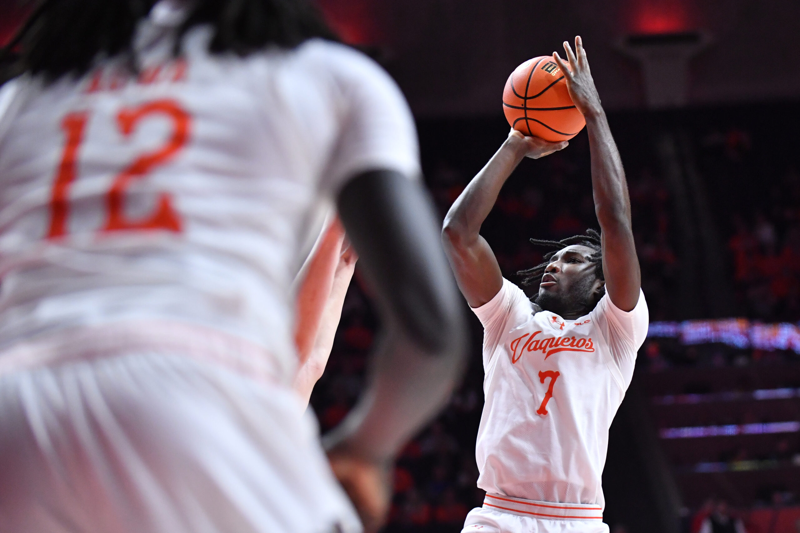 Nov 24, 2025; Champaign, Illinois, USA; UT Rio Grande Valley Vaqueros forward Kye Dickson (7) shoots the ball during the second half against the Illinois Fighting Illini at State Farm Center. Mandatory Credit: Ron Johnson-Imagn Images