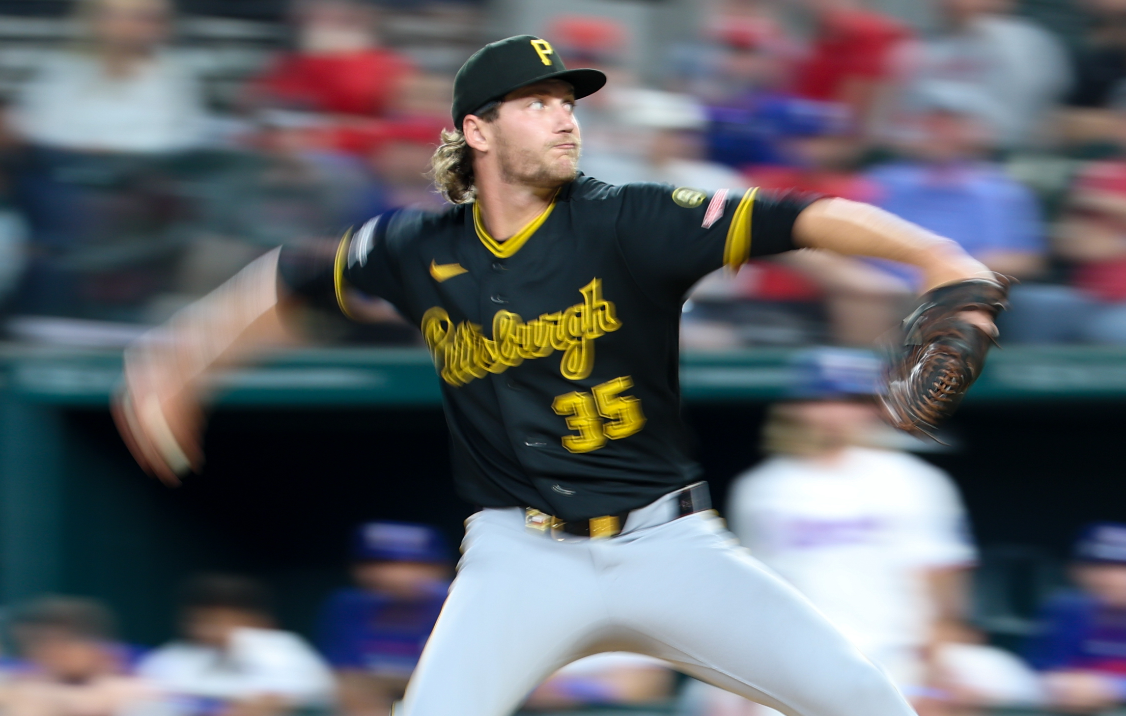 Apr 22, 2026; Arlington, Texas, USA; Pittsburgh Pirates pitcher Braxton Ashcraft (35) throws during the first inning against the Texas Rangers at Globe Life Field. Mandatory Credit: Kevin Jairaj-Imagn Images