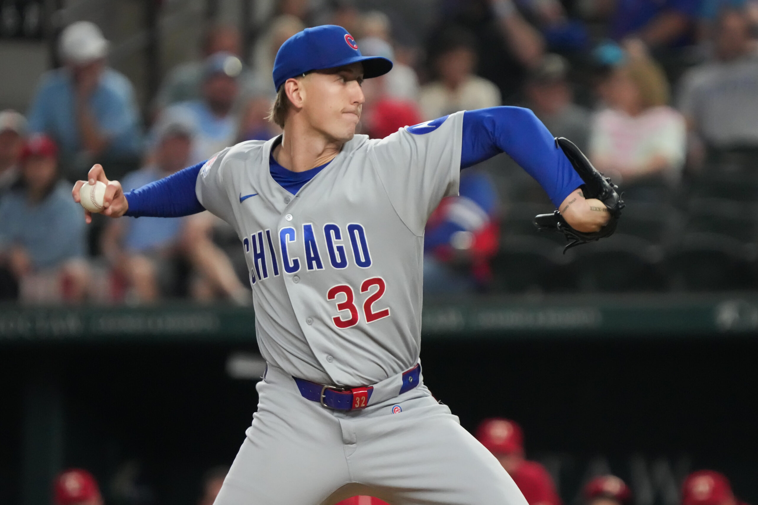May 8, 2026; Arlington, Texas, USA;  Chicago Cubs pitcher Ben Brown (32) throws to the plate during the first inning against the Texas Rangers at Globe Life Field. Mandatory Credit: Raymond Carlin III-Imagn Images