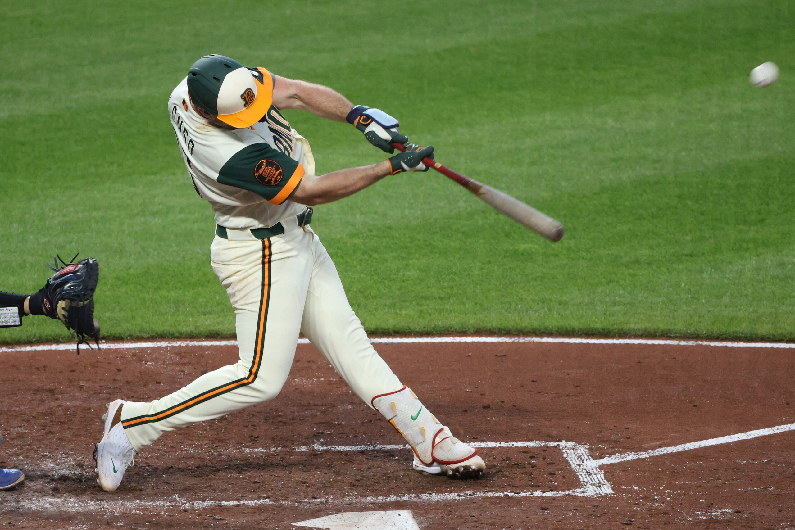 May 29, 2026; Baltimore, Maryland, USA; Baltimore Orioles first baseman Pete Alonso (25) hits a home run during the fifth inning against the Toronto Blue Jays at Oriole Park at Camden Yards. Mandatory Credit: Daniel Kucin Jr.-Imagn Images