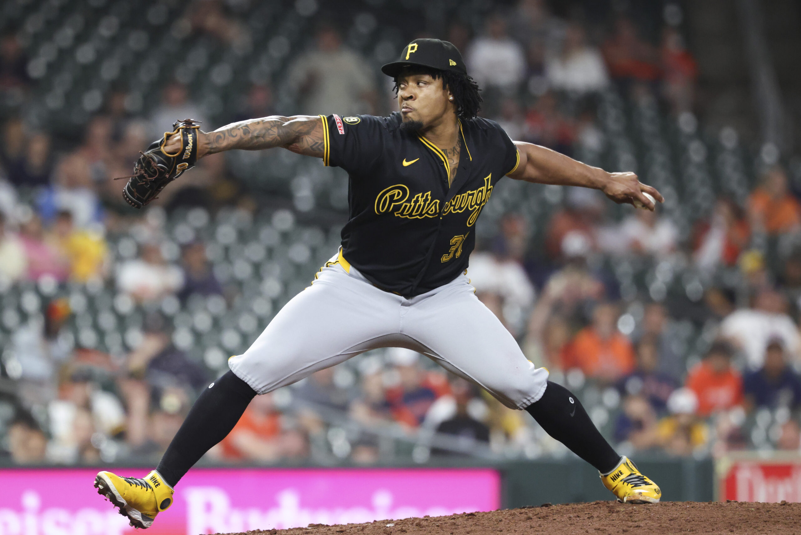 Jun 3, 2026; Houston, Texas, USA; Pittsburgh Pirates pitcher Gregory Soto (31) delivers a pitch during the eighth inning against the Houston Astros at Daikin Park. Mandatory Credit: Troy Taormina-Imagn Images