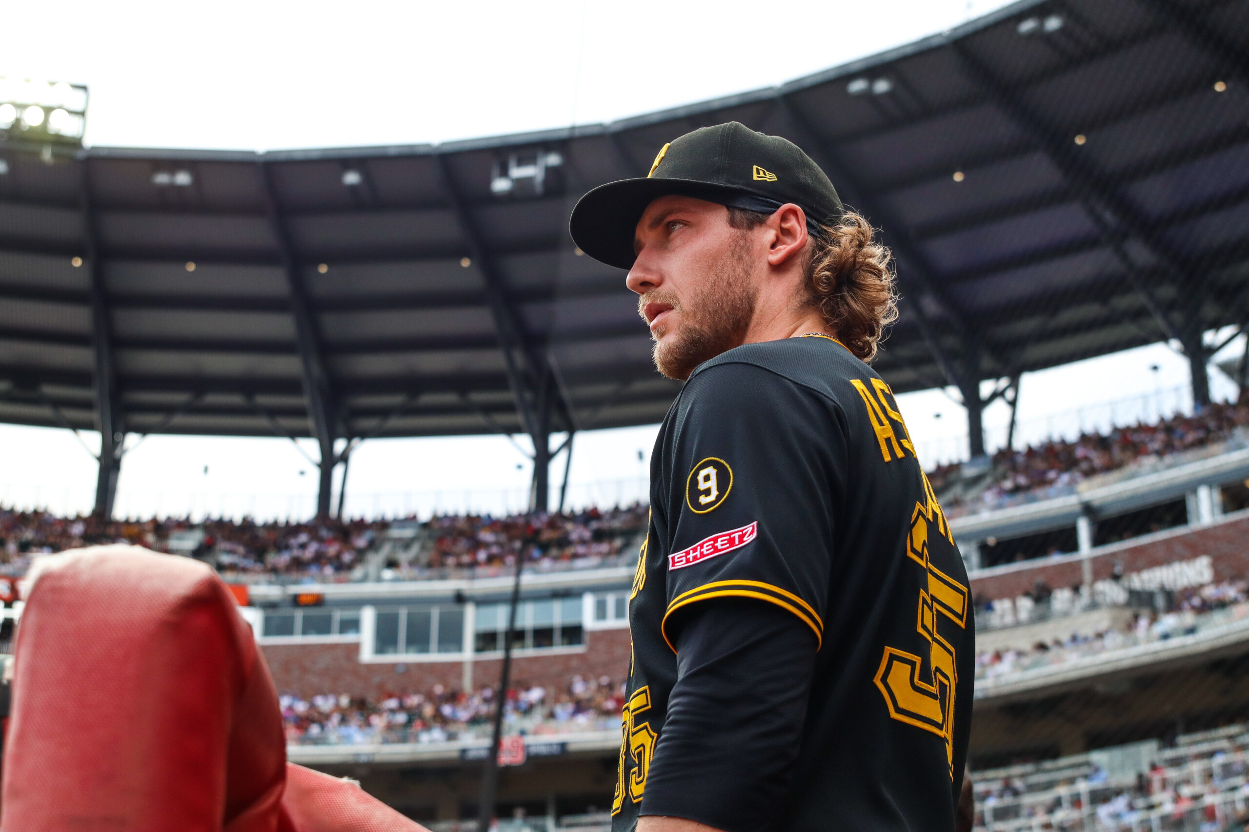 Jun 6, 2026; Cumberland, Georgia, USA; Pittsburgh Pirates pitcher Braxton Ashcraft (35) in the dugout during the game against the Atlanta Braves during the second inning at Truist Park. Mandatory Credit: Jordan Godfree-Imagn Images