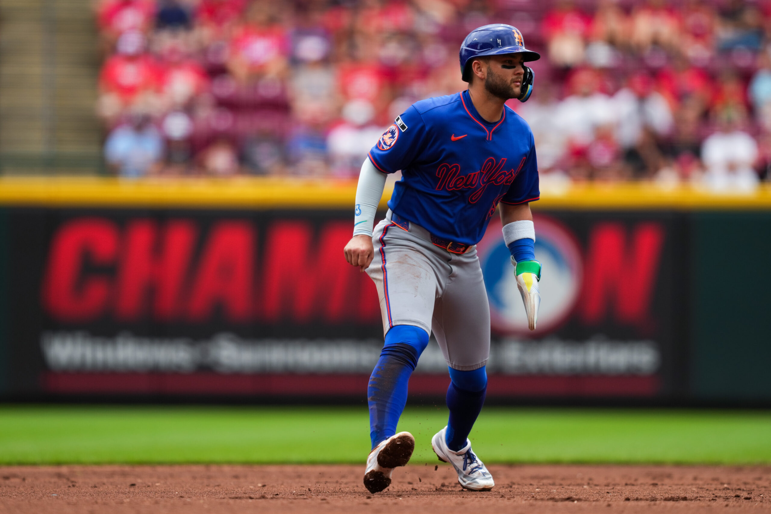 Jun 17, 2026; Cincinnati, Ohio, USA; New York Mets shortstop Bo Bichette takes his lead from second base against the Cincinnati Reds at Great American Ball Park. Mandatory Credit: Aaron Doster-Imagn Images