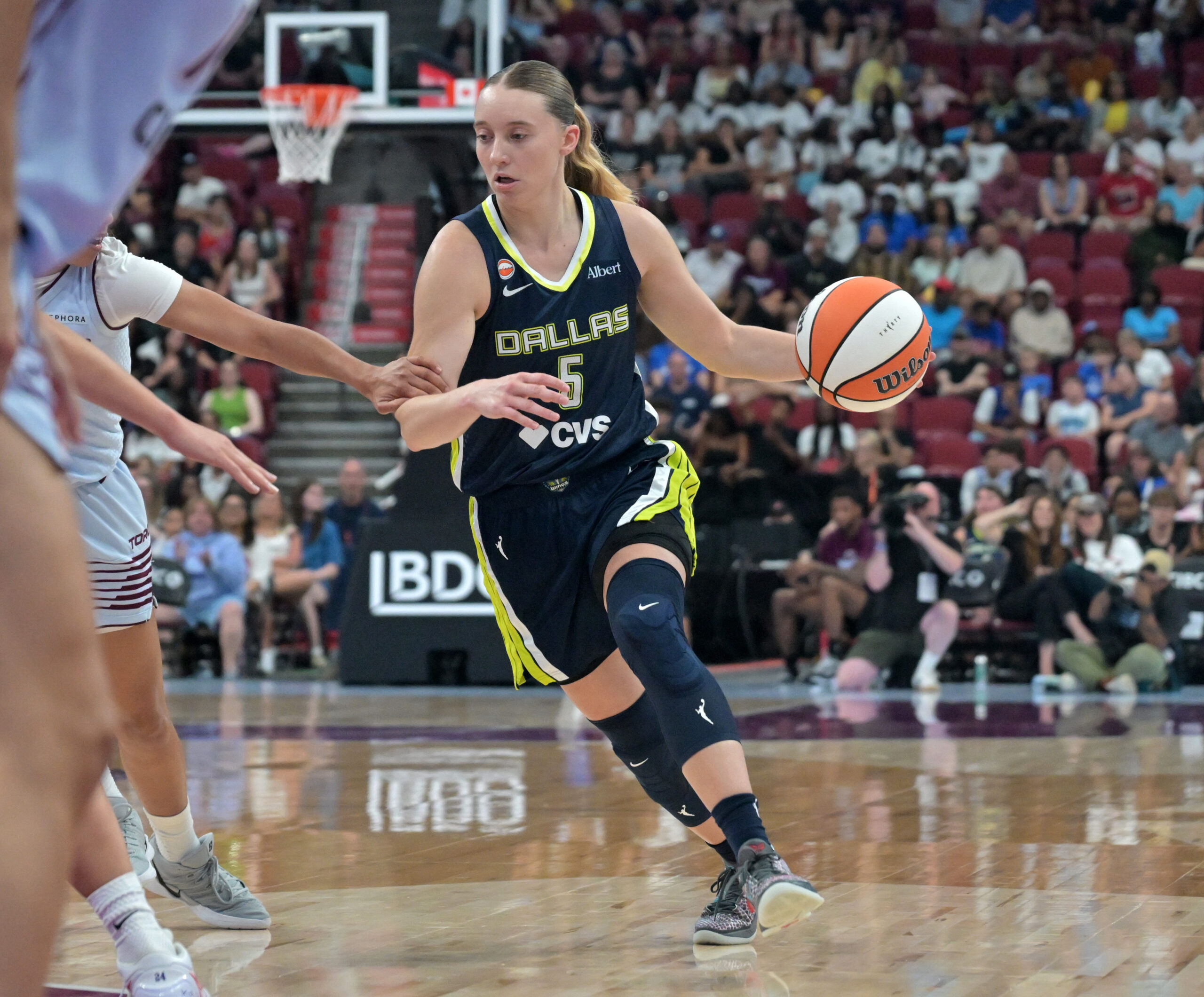 Jul 10, 2026; Montreal, Quebec, CAN; Dallas Wings guard Paige Bueckers (5) against the Toronto Tempo in the first half at the Bell Centre. Mandatory Credit: Eric Bolte-Imagn Images